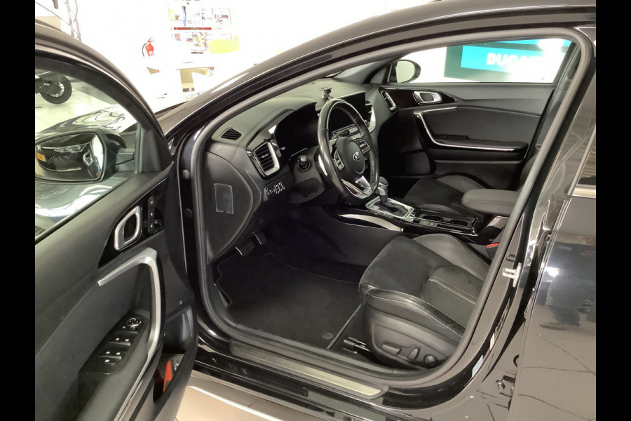 Kia ProCeed 1.4 T-GDI GT-PlusLine Panodak, Camera, Keyless, LED Kia ProCeed 1.4 T-GDI GT-PlusLine Panodak, Camera, Keyless, LED