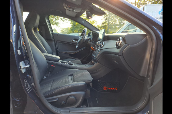 Mercedes-Benz GLA 180 Activity Edition | Navi | Camera | Afn. Trekhaak | Elektr. A. klep | Sportinterieur | Mercedes-Benz GLA 180 Activity Edition | Navi | Camera | Afn. Trekhaak | Elektr. A. klep | Sportinterieur |