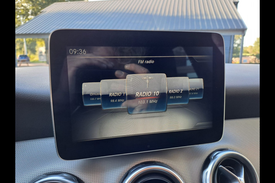 Mercedes-Benz GLA 180 Activity Edition | Navi | Camera | Afn. Trekhaak | Elektr. A. klep | Sportinterieur | Mercedes-Benz GLA 180 Activity Edition | Navi | Camera | Afn. Trekhaak | Elektr. A. klep | Sportinterieur |