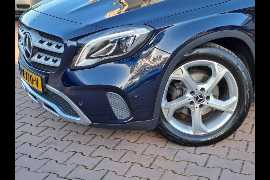 Mercedes-Benz GLA 180 Activity Edition | Navi | Camera | Afn. Trekhaak | Elektr. A. klep | Sportinterieur | Mercedes-Benz GLA 180 Activity Edition | Navi | Camera | Afn. Trekhaak | Elektr. A. klep | Sportinterieur |