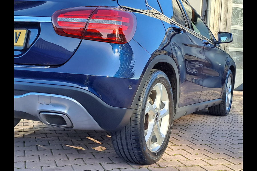 Mercedes-Benz GLA 180 Activity Edition | Navi | Camera | Afn. Trekhaak | Elektr. A. klep | Sportinterieur | Mercedes-Benz GLA 180 Activity Edition | Navi | Camera | Afn. Trekhaak | Elektr. A. klep | Sportinterieur |