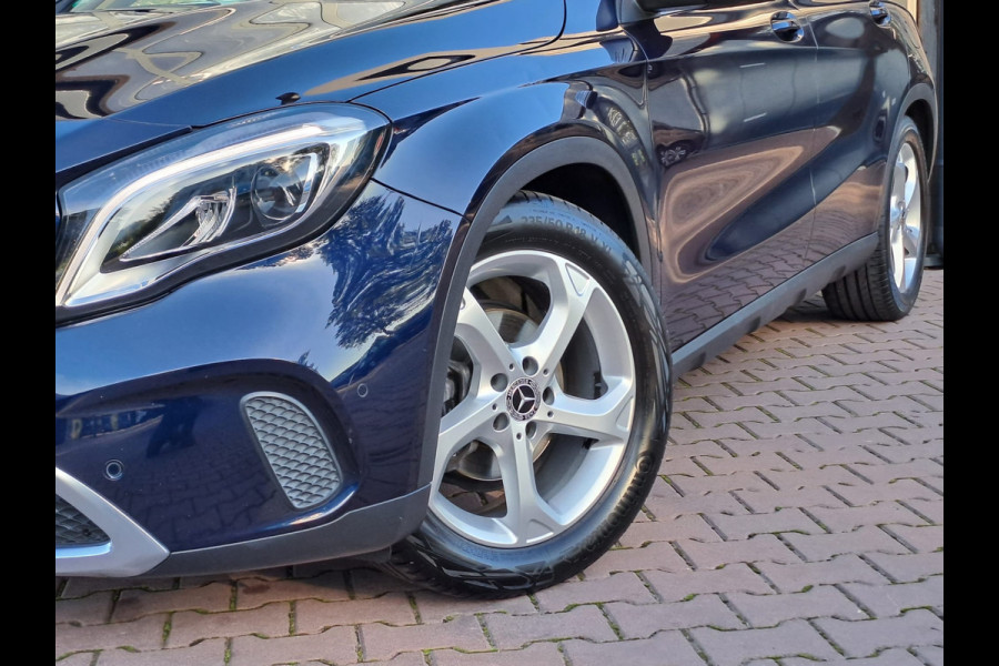 Mercedes-Benz GLA 180 Activity Edition | Navi | Camera | Afn. Trekhaak | Elektr. A. klep | Sportinterieur | Mercedes-Benz GLA 180 Activity Edition | Navi | Camera | Afn. Trekhaak | Elektr. A. klep | Sportinterieur |