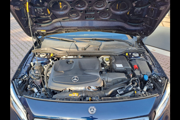Mercedes-Benz GLA 180 Activity Edition | Navi | Camera | Afn. Trekhaak | Elektr. A. klep | Sportinterieur | Mercedes-Benz GLA 180 Activity Edition | Navi | Camera | Afn. Trekhaak | Elektr. A. klep | Sportinterieur |
