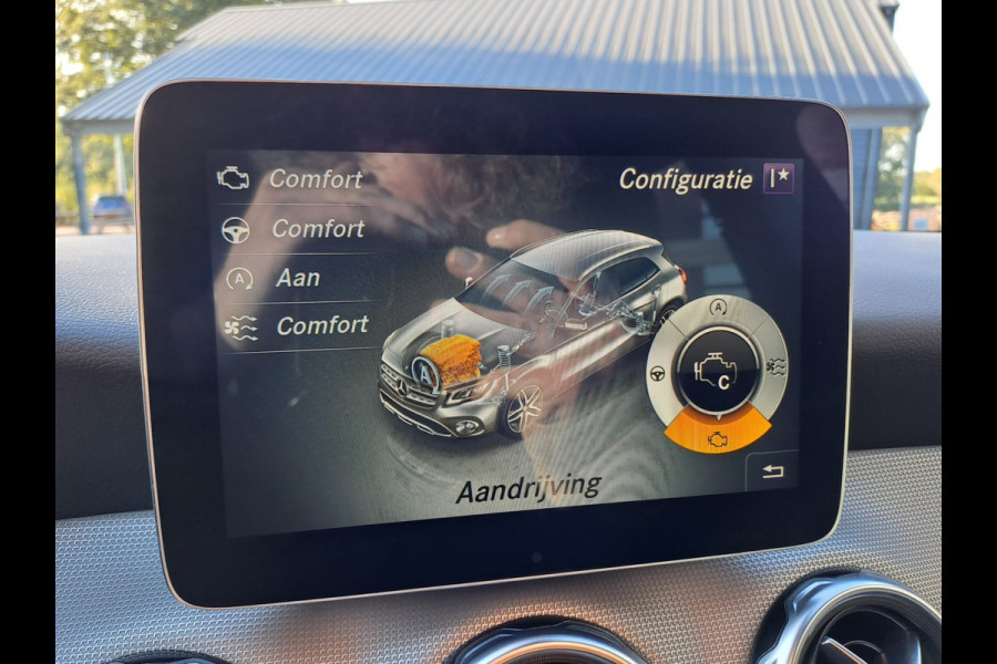 Mercedes-Benz GLA 180 Activity Edition | Navi | Camera | Afn. Trekhaak | Elektr. A. klep | Sportinterieur | Mercedes-Benz GLA 180 Activity Edition | Navi | Camera | Afn. Trekhaak | Elektr. A. klep | Sportinterieur |