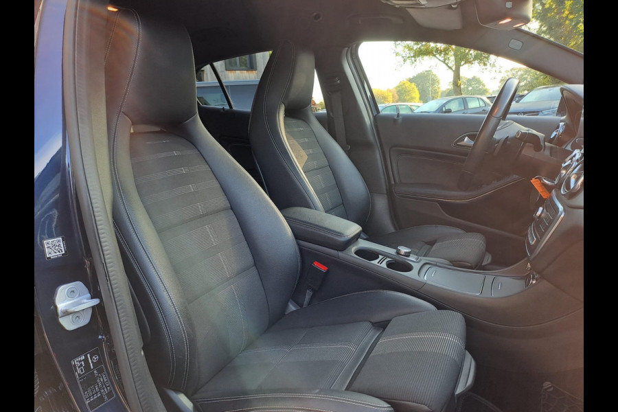 Mercedes-Benz GLA 180 Activity Edition | Navi | Camera | Afn. Trekhaak | Elektr. A. klep | Sportinterieur | Mercedes-Benz GLA 180 Activity Edition | Navi | Camera | Afn. Trekhaak | Elektr. A. klep | Sportinterieur |