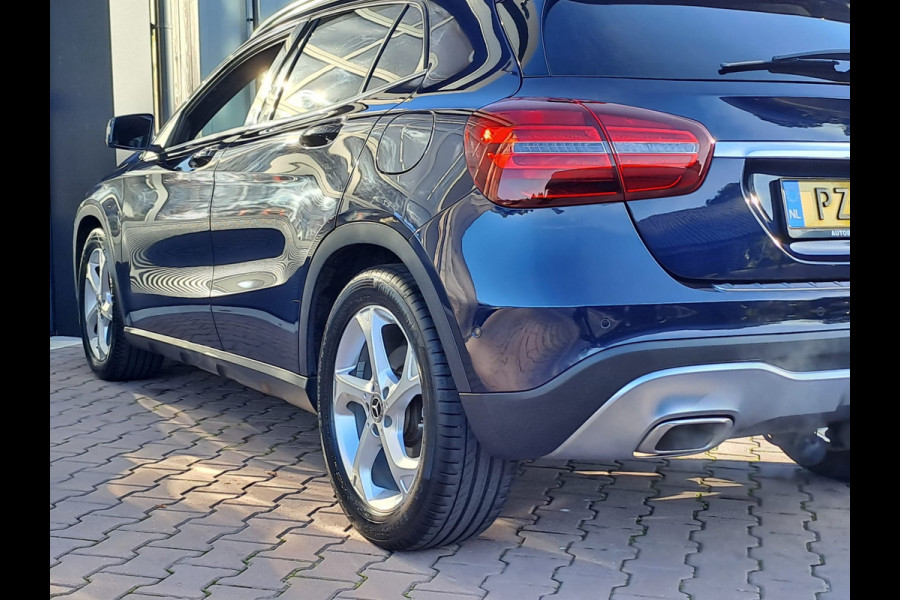 Mercedes-Benz GLA 180 Activity Edition | Navi | Camera | Afn. Trekhaak | Elektr. A. klep | Sportinterieur | Mercedes-Benz GLA 180 Activity Edition | Navi | Camera | Afn. Trekhaak | Elektr. A. klep | Sportinterieur |