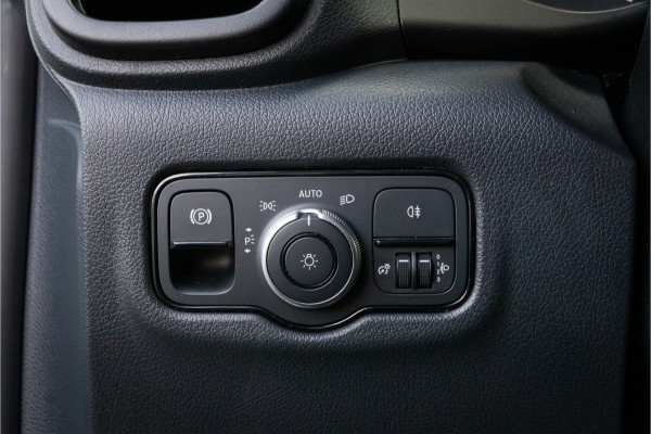 Mercedes-Benz Vito 116 CDI L2 Automaat -19 inch Gloss Black Mercedes-Benz Vito 116 CDI L2 Automaat -19 inch Gloss Black