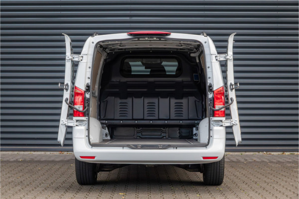 Mercedes-Benz Vito 116 CDI L2 Automaat -19 inch Gloss Black Mercedes-Benz Vito 116 CDI L2 Automaat -19 inch Gloss Black