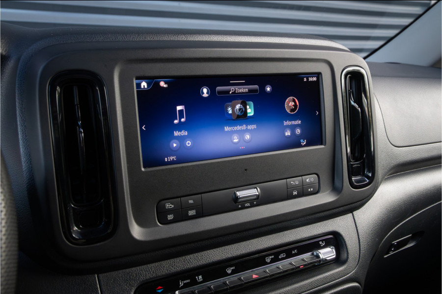 Mercedes-Benz Vito 116 CDI L2 Automaat -19 inch Gloss Black Mercedes-Benz Vito 116 CDI L2 Automaat -19 inch Gloss Black