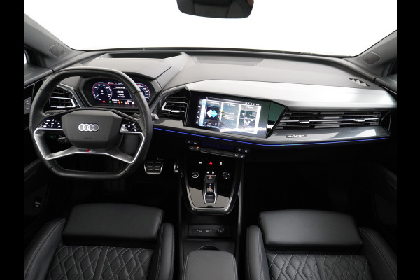 Audi Q4 e-tron 50 82kWh Quattro 300pk Competition S-Line Pano-dak Leer Matrix-Led 21" 77kWh Sonos®-Audio Warmtepomp Adaptive-Cruise HUD Head-Up Assistentie Pack Comfort-plus Pack Dynamic Pack Interieur Pack Keyless Pack Automatisch grootlicht Privacy-Glass Zeer compleet Grote Accu €75.000 nieuw