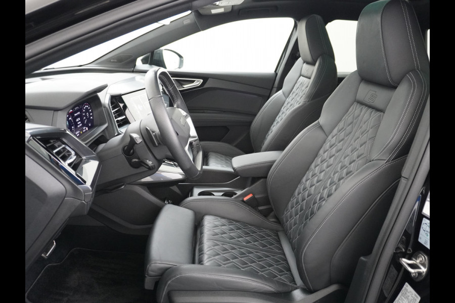 Audi Q4 e-tron 50 82kWh Quattro 300pk Competition S-Line Pano-dak Leer Matrix-Led 21" 77kWh Sonos®-Audio Warmtepomp Adaptive-Cruise HUD Head-Up Assistentie Pack Comfort-plus Pack Dynamic Pack Interieur Pack Keyless Pack Automatisch grootlicht Privacy-Glass Zeer compleet Grote Accu €75.000 nieuw