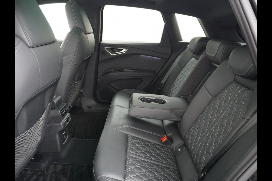 Audi Q4 e-tron 50 82kWh Quattro 300pk Competition S-Line Pano-dak Leer Matrix-Led 21" 77kWh Sonos®-Audio Warmtepomp Adaptive-Cruise HUD Head-Up Assistentie Pack Comfort-plus Pack Dynamic Pack Interieur Pack Keyless Pack Automatisch grootlicht Privacy-Glass Zeer compleet Grote Accu €75.000 nieuw