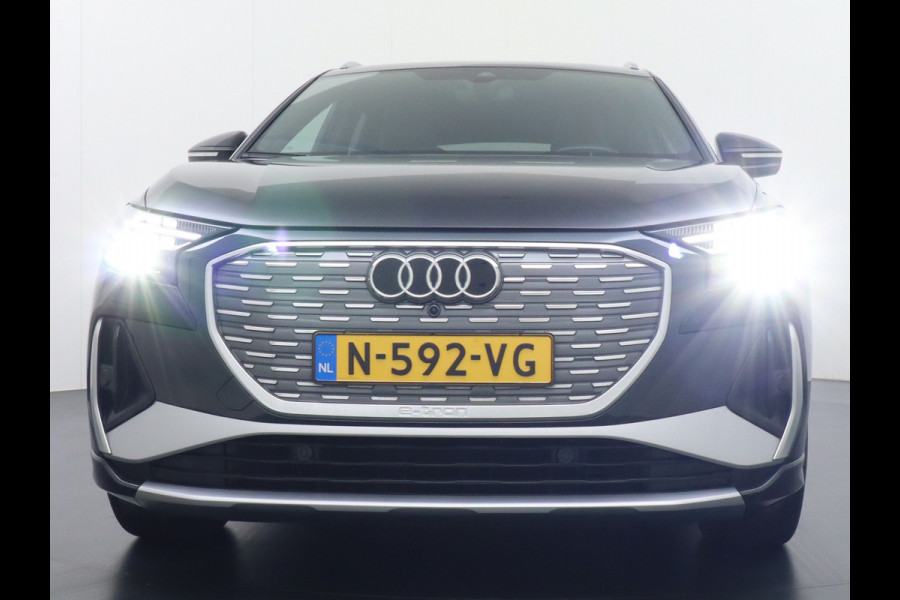 Audi Q4 e-tron 50 82kWh Quattro 300pk Competition S-Line Pano-dak Leer Matrix-Led 21" 77kWh Sonos®-Audio Warmtepomp Adaptive-Cruise HUD Head-Up Assistentie Pack Comfort-plus Pack Dynamic Pack Interieur Pack Keyless Pack Automatisch grootlicht Privacy-Glass Zeer compleet Grote Accu €75.000 nieuw
