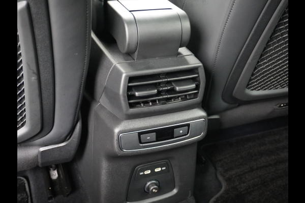 Audi Q4 e-tron 50 82kWh Quattro 300pk Competition S-Line Pano-dak Leer Matrix-Led 21" 77kWh Sonos®-Audio Warmtepomp Adaptive-Cruise HUD Head-Up Assistentie Pack Comfort-plus Pack Dynamic Pack Interieur Pack Keyless Pack Automatisch grootlicht Privacy-Glass Zeer compleet Grote Accu €75.000 nieuw