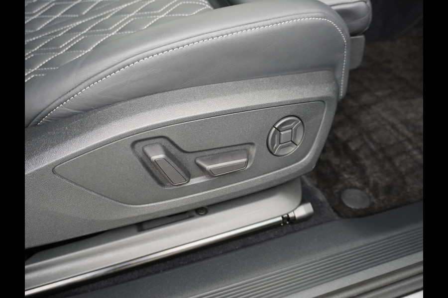 Audi Q4 e-tron 50 82kWh Quattro 300pk Competition S-Line Pano-dak Leer Matrix-Led 21" 77kWh Sonos®-Audio Warmtepomp Adaptive-Cruise HUD Head-Up Assistentie Pack Comfort-plus Pack Dynamic Pack Interieur Pack Keyless Pack Automatisch grootlicht Privacy-Glass Zeer compleet Grote Accu €75.000 nieuw