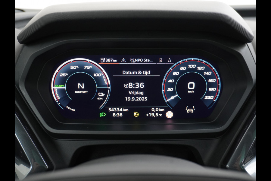 Audi Q4 e-tron 50 82kWh Quattro 300pk Competition S-Line Pano-dak Leer Matrix-Led 21" 77kWh Sonos®-Audio Warmtepomp Adaptive-Cruise HUD Head-Up Assistentie Pack Comfort-plus Pack Dynamic Pack Interieur Pack Keyless Pack Automatisch grootlicht Privacy-Glass Zeer compleet Grote Accu €75.000 nieuw