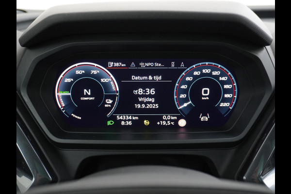 Audi Q4 e-tron 50 82kWh Quattro 300pk Competition S-Line Pano-dak Leer Matrix-Led 21" 77kWh Sonos®-Audio Warmtepomp Adaptive-Cruise HUD Head-Up Assistentie Pack Comfort-plus Pack Dynamic Pack Interieur Pack Keyless Pack Automatisch grootlicht Privacy-Glass Zeer compleet Grote Accu €75.000 nieuw