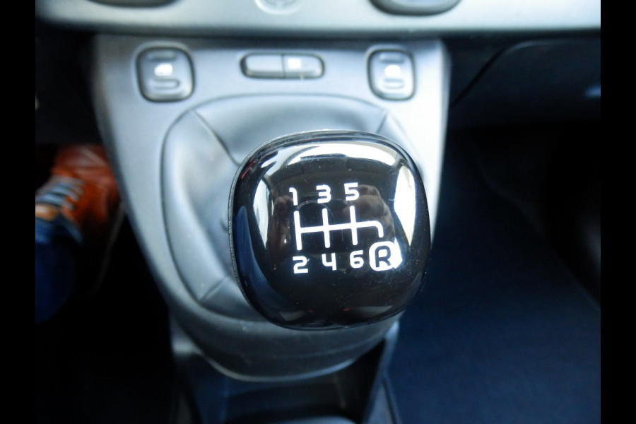 Fiat Panda Hybrid Cross | Airco | Led |