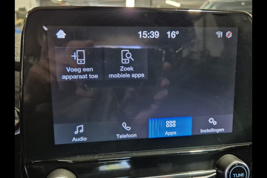 Ford Fiesta 1.0 EcoBoost Hybrid Titanium,Android/Carplay/navigatie,airco.cruise,stoel/stuur/voorruit verwarming,parkeesensoren,