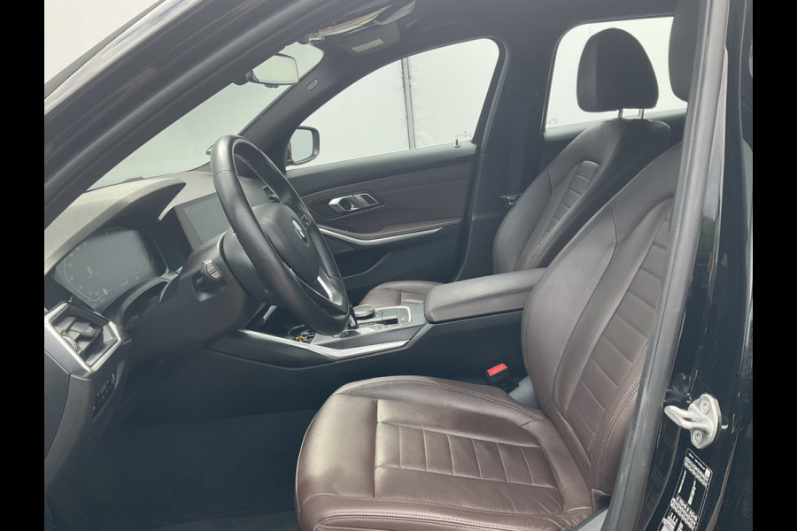 BMW 3 Serie Touring 318 2.0D 150pk High Executive Harman/Kardon Leder Carplay Led Facelift NL-Auto!
