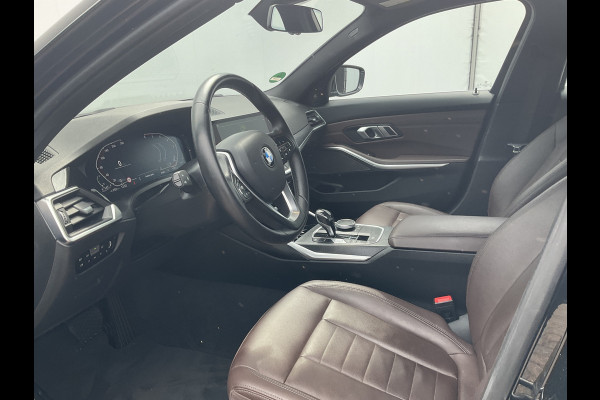 BMW 3 Serie Touring 318 2.0D 150pk High Executive Harman/Kardon Leder Carplay Led Facelift NL-Auto!