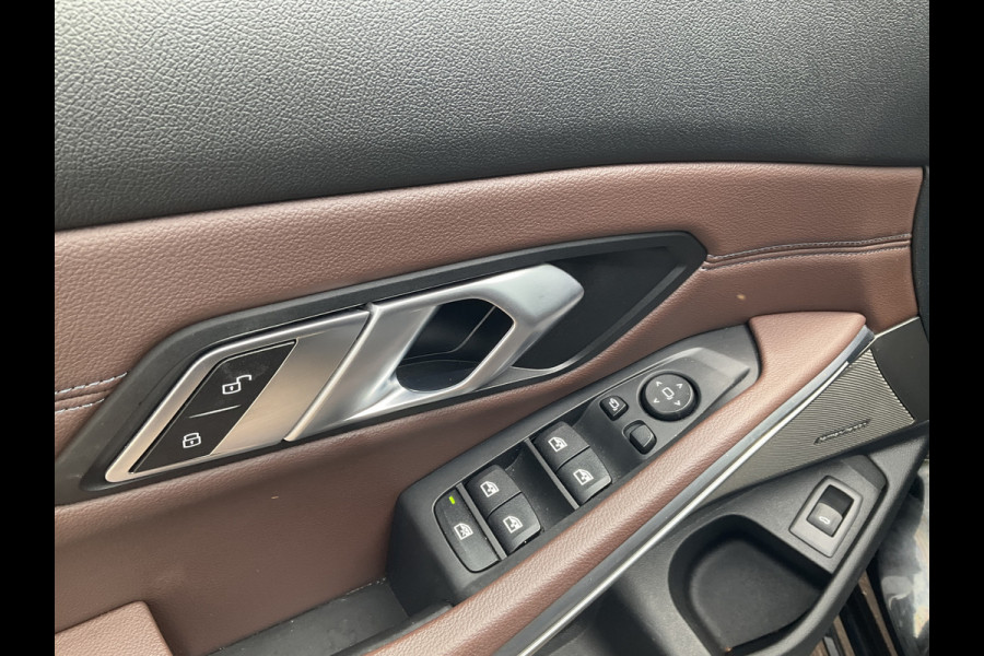 BMW 3 Serie Touring 318 2.0D 150pk High Executive Harman/Kardon Leder Carplay Led Facelift NL-Auto!