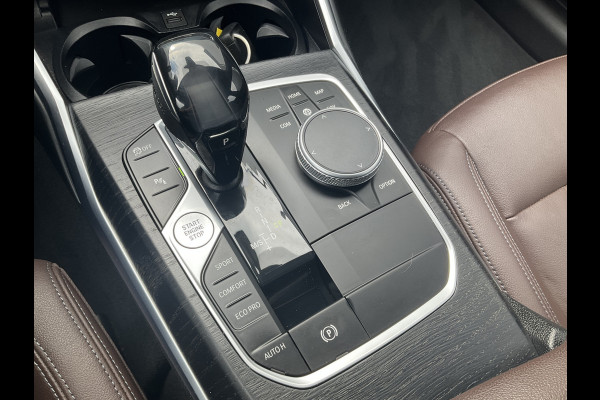 BMW 3 Serie Touring 318 2.0D 150pk High Executive Harman/Kardon Leder Carplay Led Facelift NL-Auto!