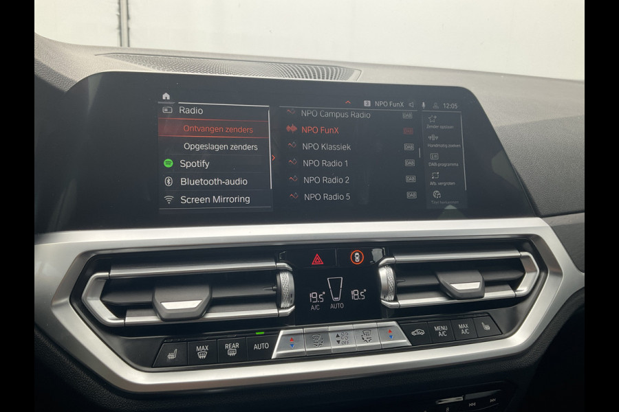 BMW 3 Serie Touring 318 2.0D 150pk High Executive Harman/Kardon Leder Carplay Led Facelift NL-Auto!