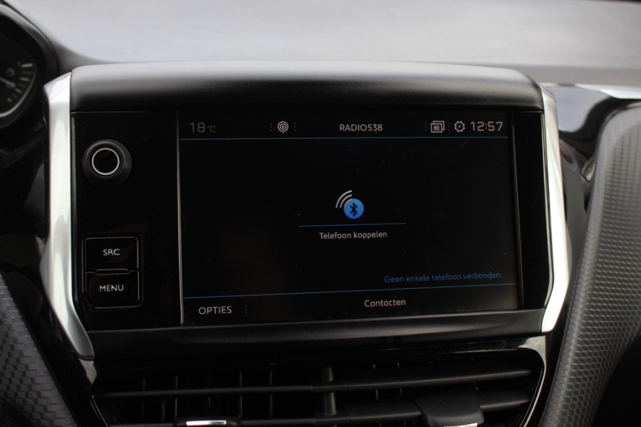 Peugeot 208 1.2 PureTech Allure / Panoramadak / Navigatie / Parkeerhulp achter / 16'' / Apple CarPlay / DAB / Cruise Control Peugeot 208 1.2 PureTech Allure / Panoramadak / Navigatie / Parkeerhulp achter / 16'' / Apple CarPlay / DAB / Cruise Control