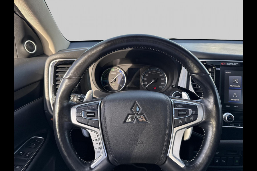 Mitsubishi Outlander 2.4 PHEV Intense+ schuifdak | trekhaak