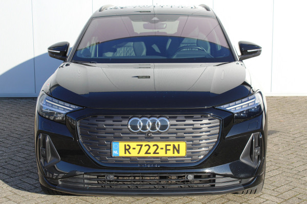 Audi Q4 e-tron 50 quattro S-Edition 77kWh. ELEKTRISCH ! Voorzien van diverse opties ! Autm. airco dual, navigatie, telefoonvoorb., elektr. panodak, LM wielen, DAB radio, camera, parkeersensoren, head-up display, elektr. achterklep, lederen int., stoel- en stuurwiel verw. etc.