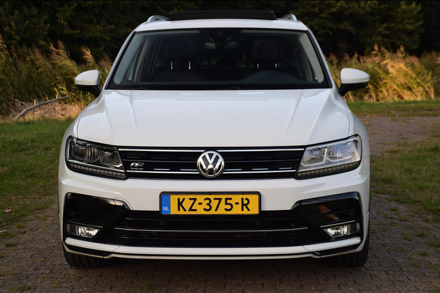 Volkswagen Tiguan 1.4 TSI ACT Highline R-Line*Pano*Virtual*Trekhaak*Leder*VOLL*
