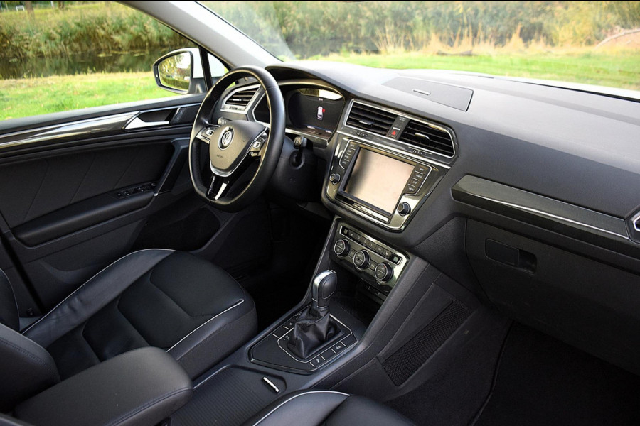 Volkswagen Tiguan 1.4 TSI ACT Highline R-Line*Pano*Virtual*Trekhaak*Leder*VOLL*