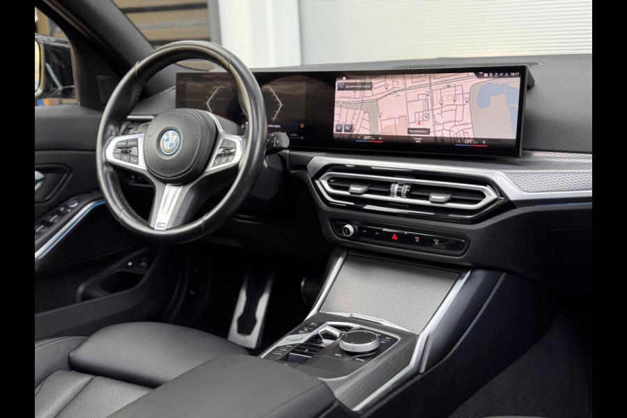 BMW 3 Serie Touring 330e Pano/Camera/Sfeer/Leer