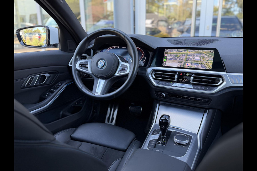 BMW 3 Serie Touring 330e xDrive High Ex. M-Sport|SOH90%|Pano|Laser|Driving Ass Prof|HUD|HiFi||Trekhaak