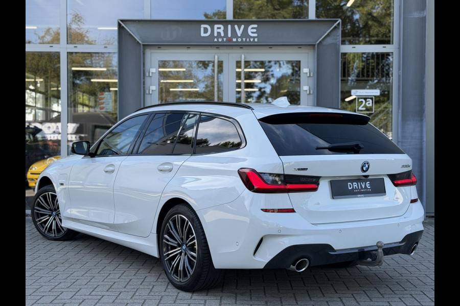 BMW 3 Serie Touring 330e xDrive High Ex. M-Sport|SOH90%|Pano|Laser|Driving Ass Prof|HUD|HiFi||Trekhaak