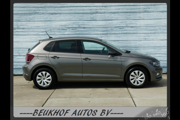 Volkswagen Polo 1.0 TSI Parkeersensor Carplay Adapt Cruise Volkswagen Polo 1.0 TSI Parkeersensor Carplay Adapt Cruise