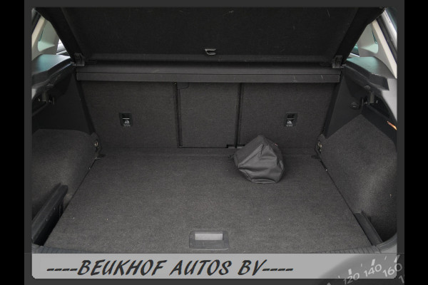 Volkswagen Tiguan 1.5 TSI ACT Business Panorama Carplay Navi