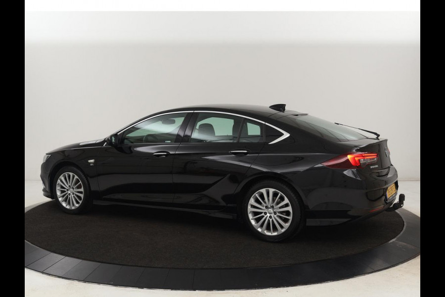 Opel Insignia 1.5T Executive | OPC Line | Leder | Trekhaak | Camera | Stuurverwarming | Carplay | Keyless | Navigatie | Comfortstoelen