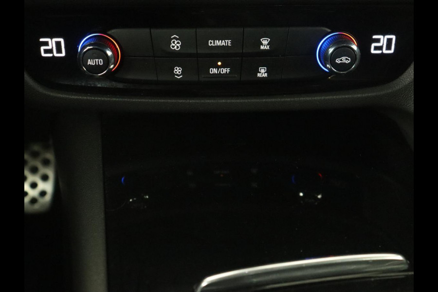 Opel Insignia 1.5T Executive | OPC Line | Leder | Trekhaak | Camera | Stuurverwarming | Carplay | Keyless | Navigatie | Comfortstoelen