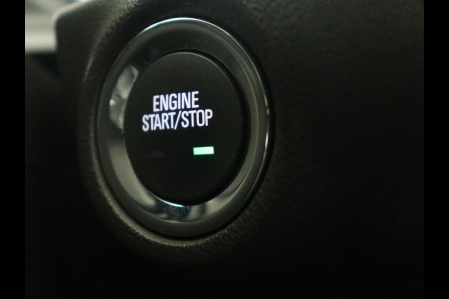 Opel Insignia 1.5T Executive | OPC Line | Leder | Trekhaak | Camera | Stuurverwarming | Carplay | Keyless | Navigatie | Comfortstoelen