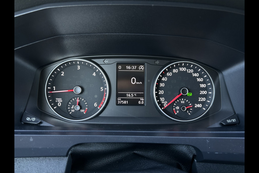 Volkswagen Transporter 2.0 TDI 150 PK HIGHLINE AUTOMAAT DSG / L2H1 / 1e EIGENAAR / UNIEK 37.581 KM !! / BPM VRIJ / AIRCO / CRUISE / NAVI / BLUETOOTH /