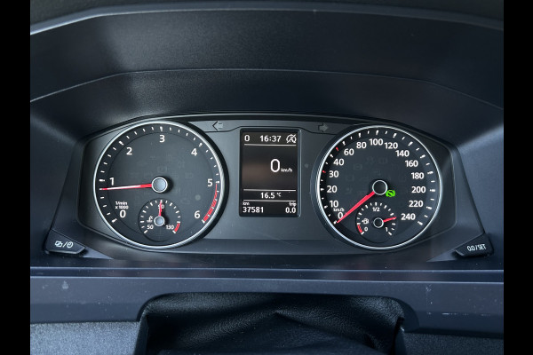 Volkswagen Transporter 2.0 TDI 150 PK HIGHLINE AUTOMAAT DSG / L2H1 / 1e EIGENAAR / UNIEK 37.581 KM !! / BPM VRIJ / AIRCO / CRUISE / NAVI / BLUETOOTH /