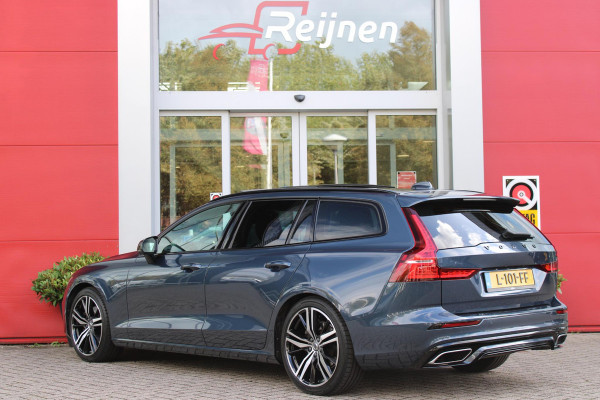 Volvo V60 2.0 B3 R-DESIGN 177PK MILD HYBRID AUTOMAAT 8 | PANORAMISCH SCHUIF/KANTELDAK | PREMIUM AUDIO BY HARMAN KARDON | 19" 5-TRIPPLE SPAAKS BLACK/DIAMAND CUT LICHTMETALEN VELGEN | BLINDSPOT INFOMATION SYSTEM (BLIS) | VERWARMDE VOORRUIT |VERWARMDE AQUABLADE RUITENWISSERBLADEN | PILOT ASSIST | APPLE CARPLAY / ANDROID AUTO | DODEHOEKDETECTIE |  ADAPTIEVE CRUISECONTROL | R-DESIGN BEKLEDING MET NAPPA LEDER I.C.M. OPEN GRID TEXTIEL | ELEKTRISCH VERSTELBARE CONTOUR STOELEN (SPORTSTOELEN) MET GEHEUGEN OP BEIDE VOORSTOELEN |VERWARMDE VOORSTOELEN EN ACHTERBANK | VERWARMD STUURWIEL | PAR