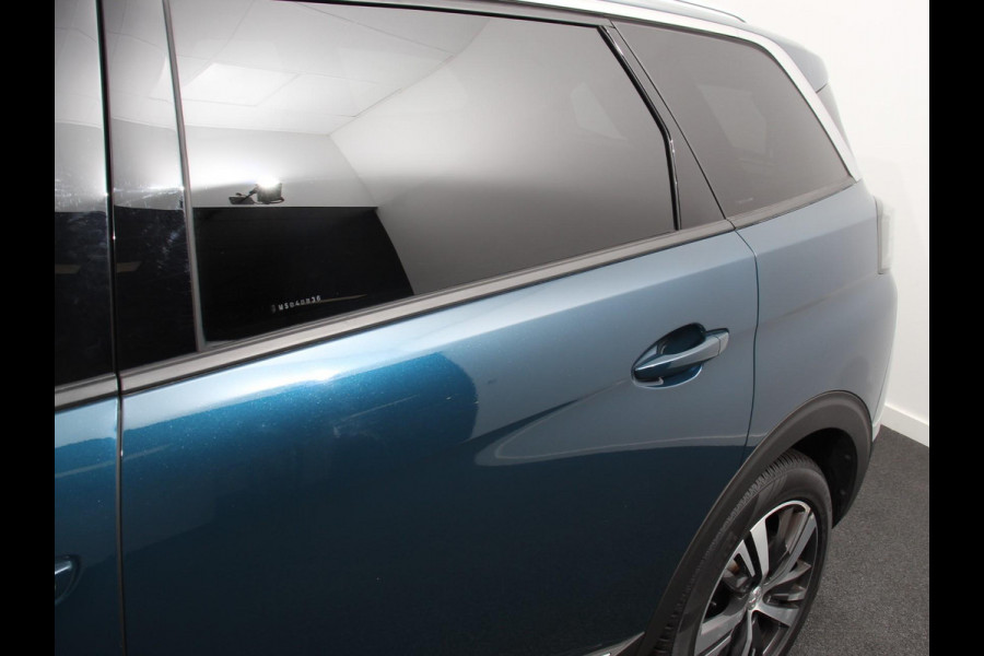 Peugeot 5008 1.2 PureTech 130pk Automaat Allure Pack | Navigatie | Apple Carplay/Android Auto | Climate Control | Cruise Control | Virtual cockpit | PDC VA + Camera | Zonneschermen achter | Keyless Go | Full LED  18” LM Velgen