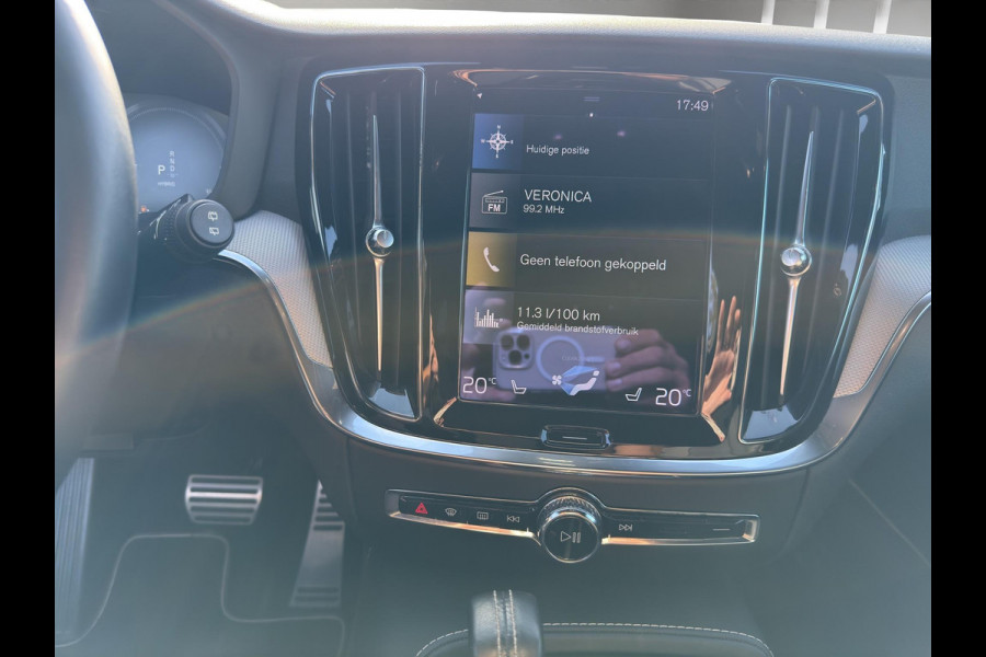 Volvo V60 T6 Recharge 4x4 Geartronic Inscription | PHEV | Lederen stoelen met geheugen | Android / Apple | Camera | Volvo V60 T6 Recharge 4x4 Geartronic Inscription | PHEV | Lederen stoelen met geheugen | Android / Apple | Camera |