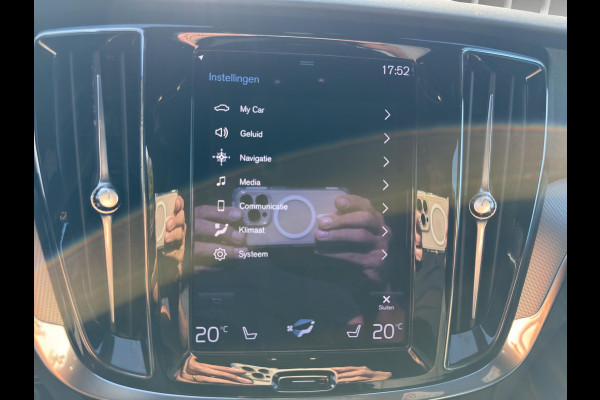 Volvo V60 T6 Recharge 4x4 Geartronic Inscription | PHEV | Lederen stoelen met geheugen | Android / Apple | Camera | Volvo V60 T6 Recharge 4x4 Geartronic Inscription | PHEV | Lederen stoelen met geheugen | Android / Apple | Camera |