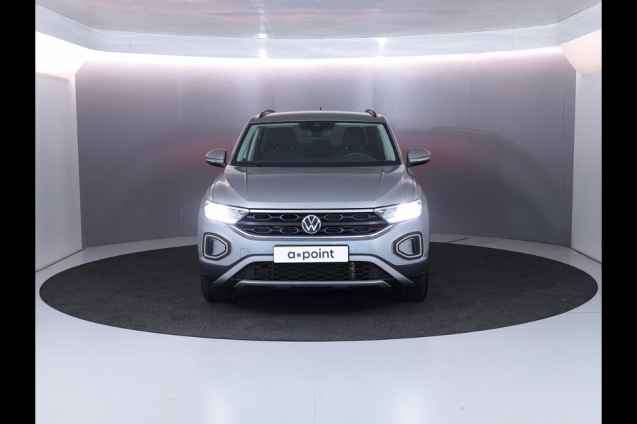 Volkswagen T-Roc 1.5 TSI Life Edition 150 pk Automaat (DSG) | Verlengde garantie | Navigatie via App | Parkeersensoren (Park assist) | Achteruitrijcamera | Adaptieve cruise control |