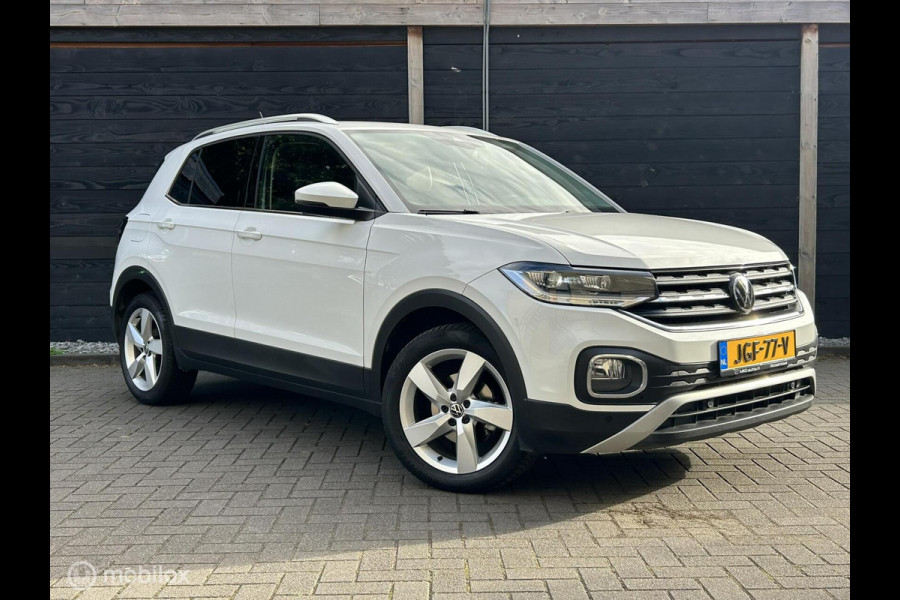 Volkswagen T-Cross 1.5 TSI Style 150 PK AUTOMAAT / FM Nav / keyless / Clima / 45.179 KM!! 1e eig. Volkswagen T-Cross 1.5 TSI Style 150 PK AUTOMAAT / FM Nav / keyless / Clima / 45.179 KM!! 1e eig.