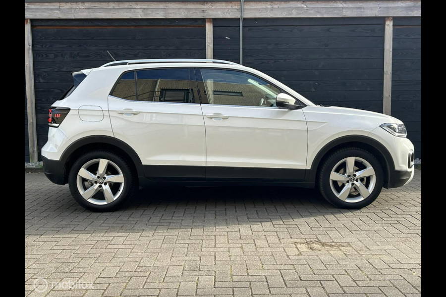 Volkswagen T-Cross 1.5 TSI Style 150 PK AUTOMAAT / FM Nav / keyless / Clima / 45.179 KM!! 1e eig. Volkswagen T-Cross 1.5 TSI Style 150 PK AUTOMAAT / FM Nav / keyless / Clima / 45.179 KM!! 1e eig.